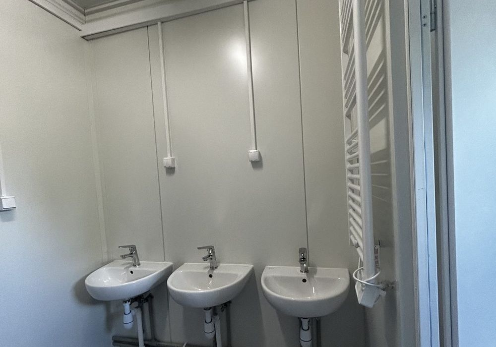 Sanitárne kontajnery