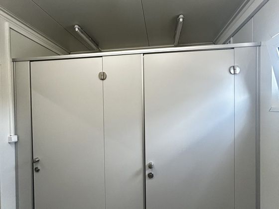 WC kabíny v sanitárnom kontajneri